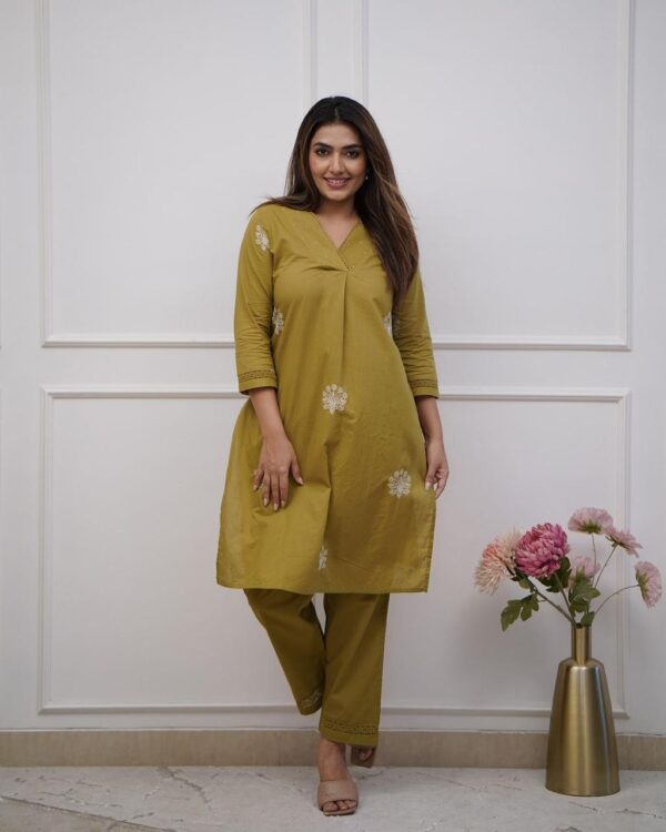 ✨ Elegant Everyday Cotton Kurti Set ✨ - Image 3