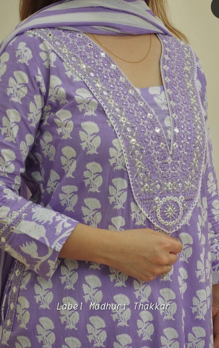 3 PIC white COTTON KURTISET - Image 2