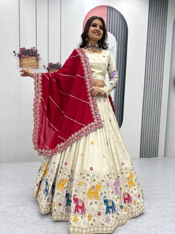 NAVRATRI LENGHA CHOLI WITH DUPATTA - Image 4