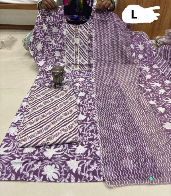 ✨ PURE COTTON KURTI PANT WITH DUPATTA SET ✨ - Image 4