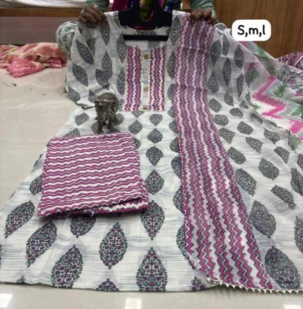 ✨ PURE COTTON KURTI PANT WITH DUPATTA SET ✨ - Image 2